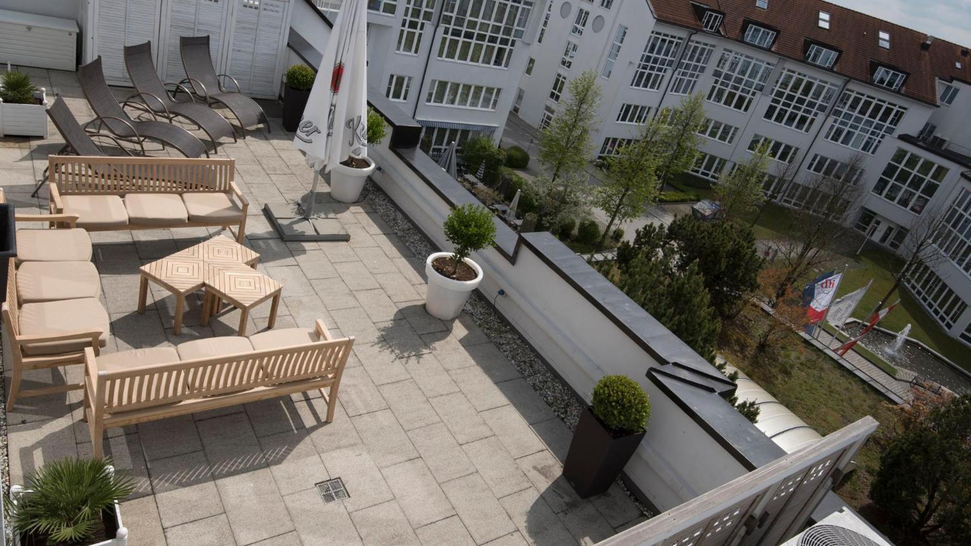 Holiday Inn Munich Unterhaching By Ihg Εξωτερικό φωτογραφία