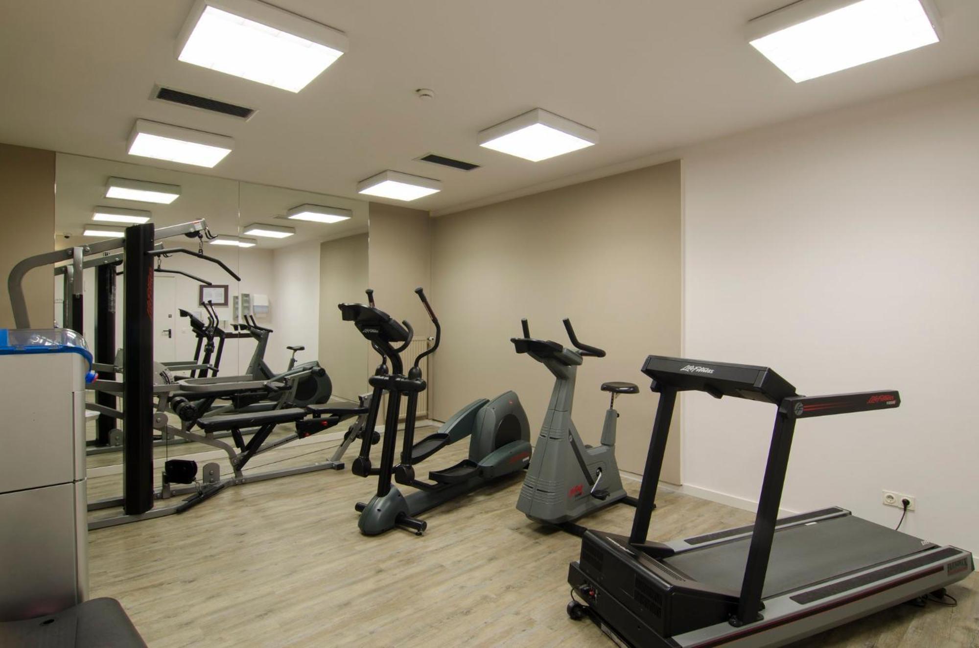 Holiday Inn Munich Unterhaching By Ihg Εξωτερικό φωτογραφία