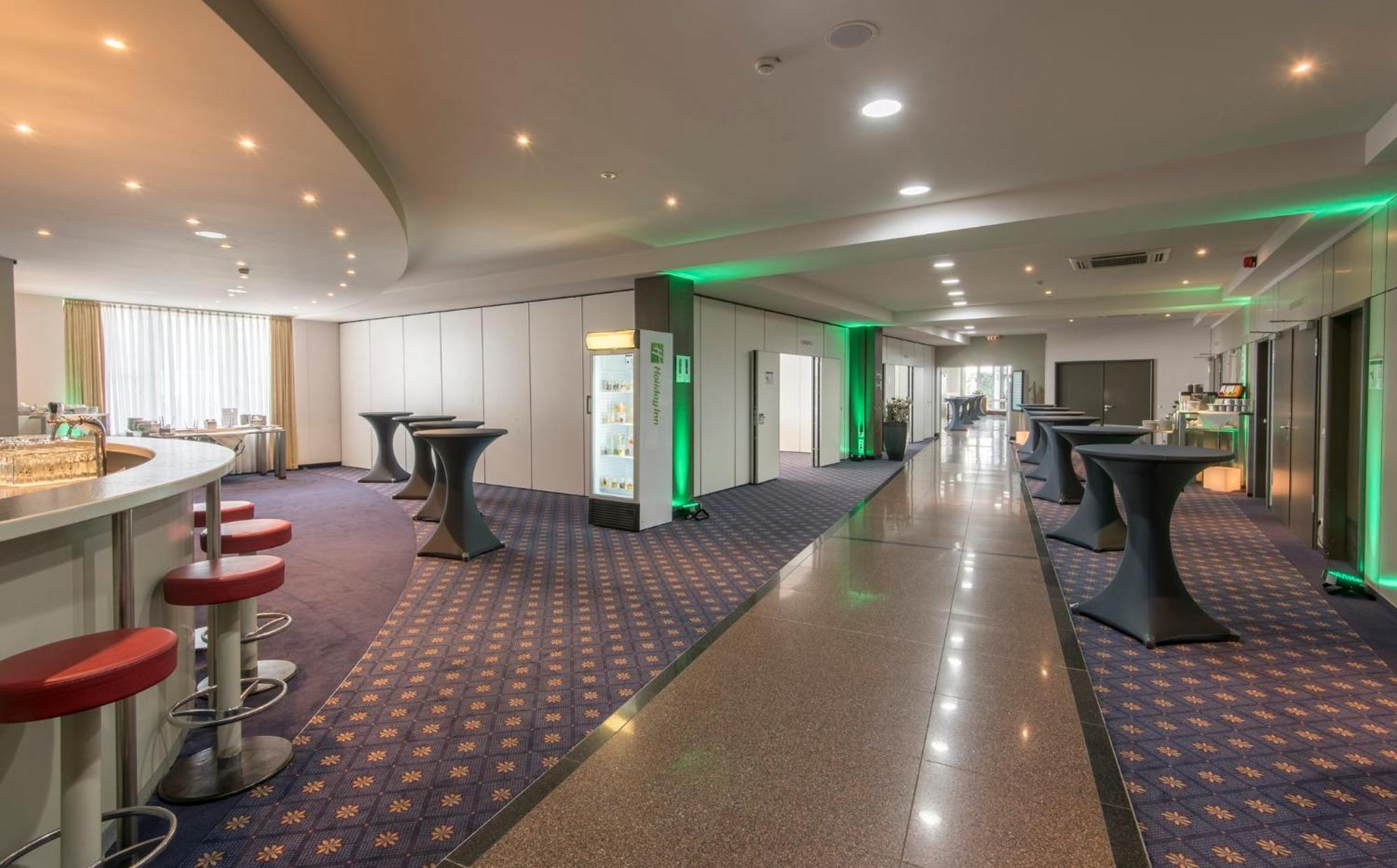 Holiday Inn Munich Unterhaching By Ihg Εξωτερικό φωτογραφία